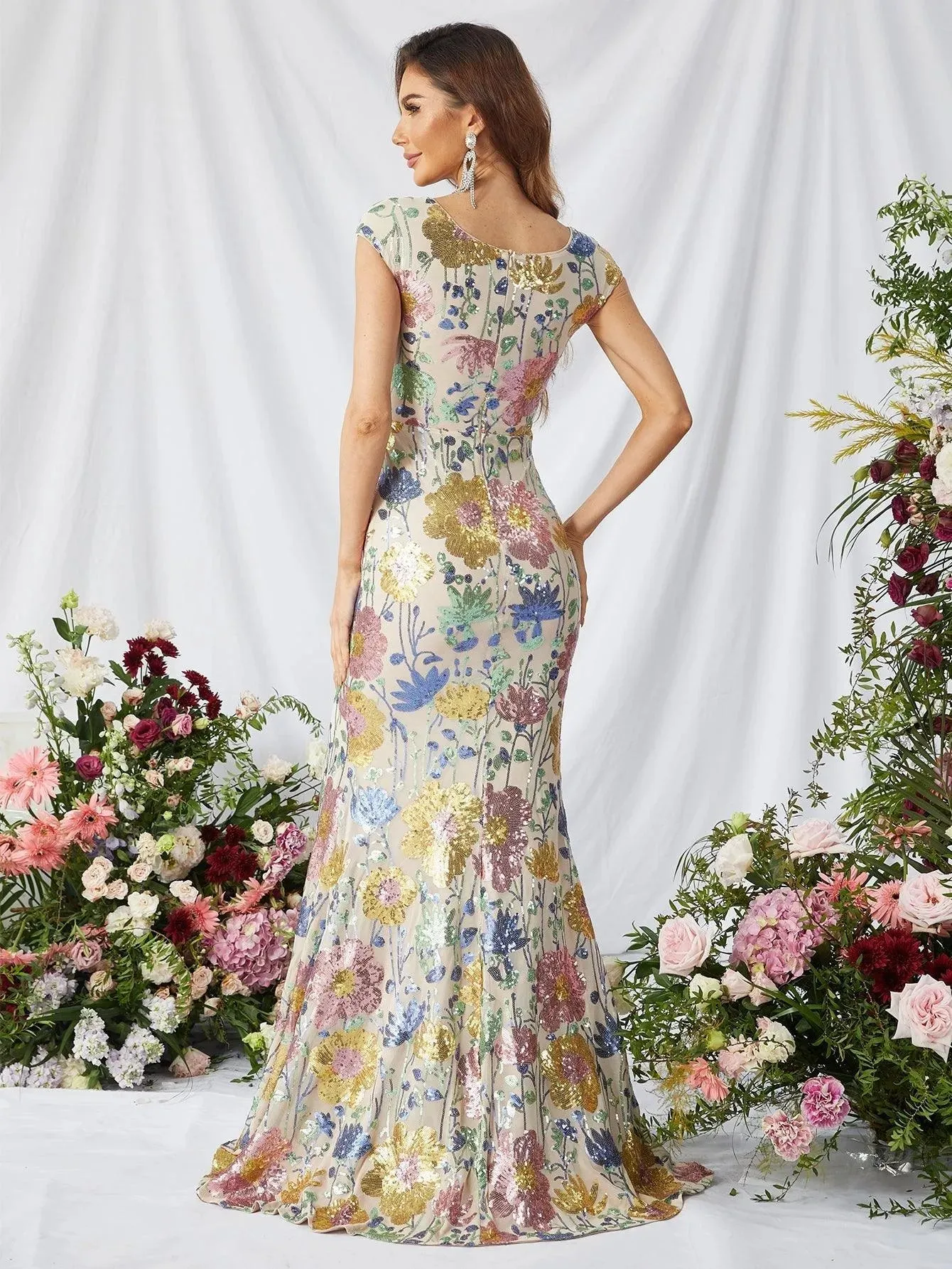 Elegant Sweetheart Neck Floral Sequins Slit Prom Dress