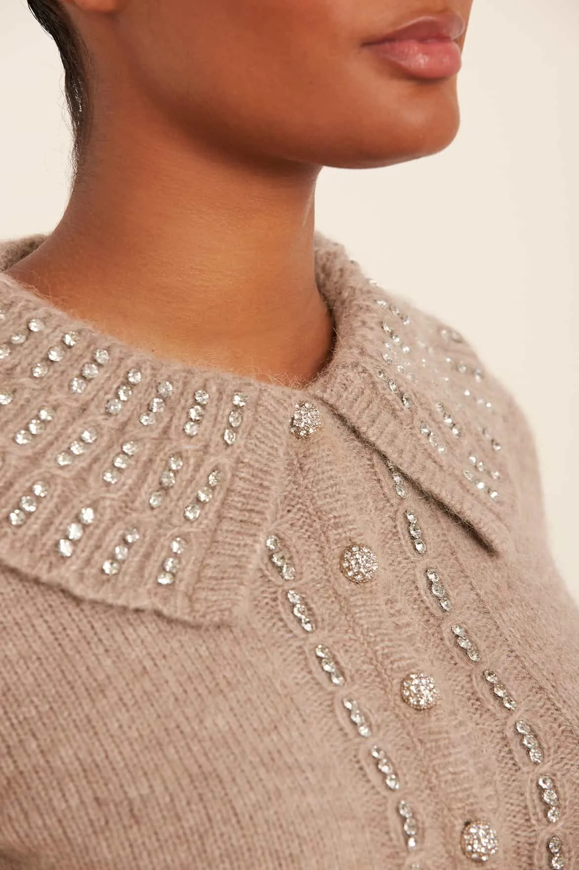 Embellished Collar Short Cardigan