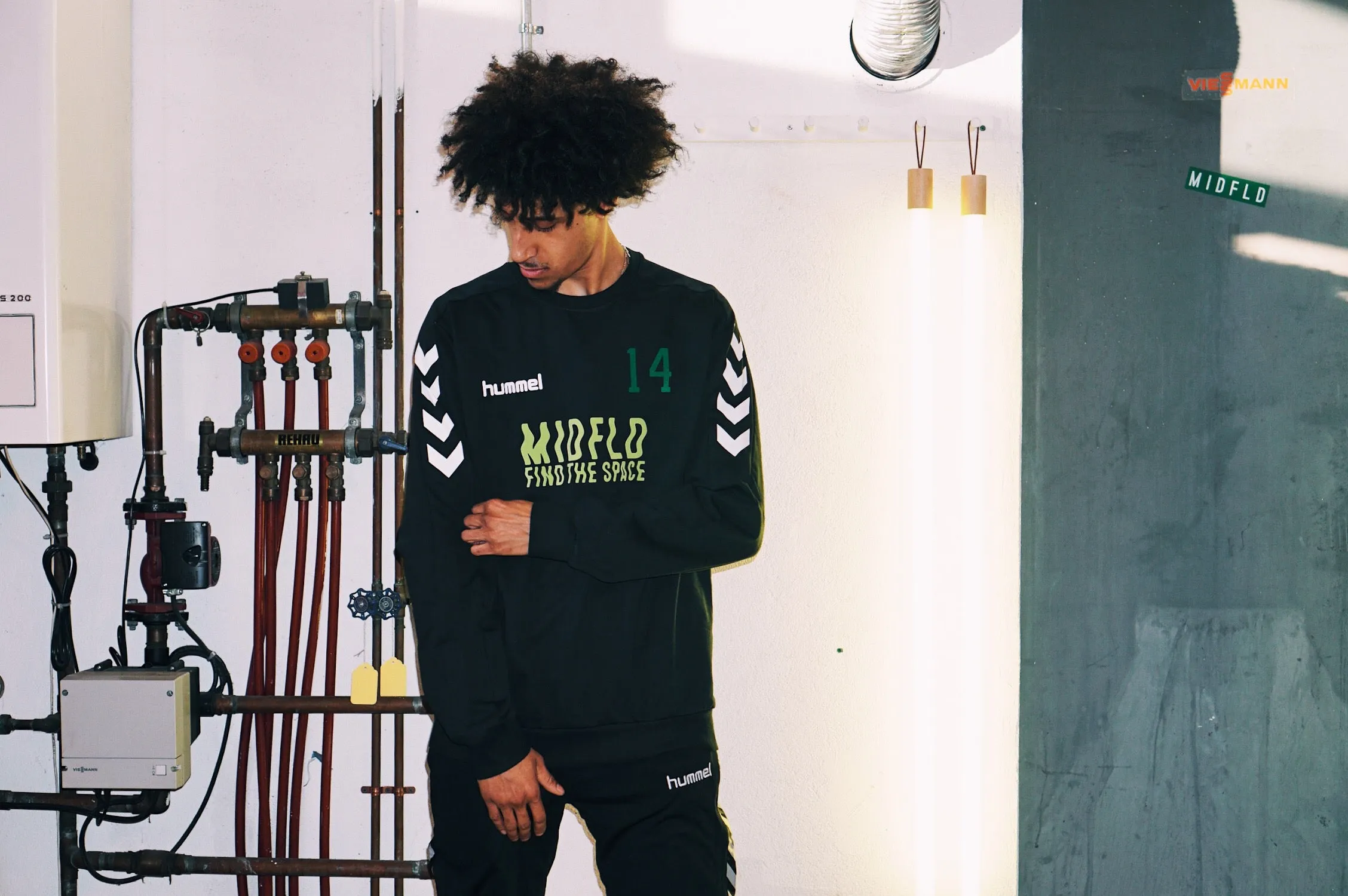 MIDFLD x Hummel - Attack in Waves Crewneck Training Top