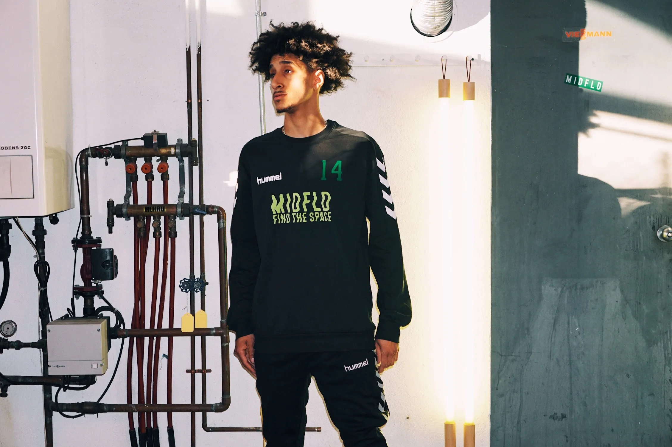 MIDFLD x Hummel - Attack in Waves Crewneck Training Top