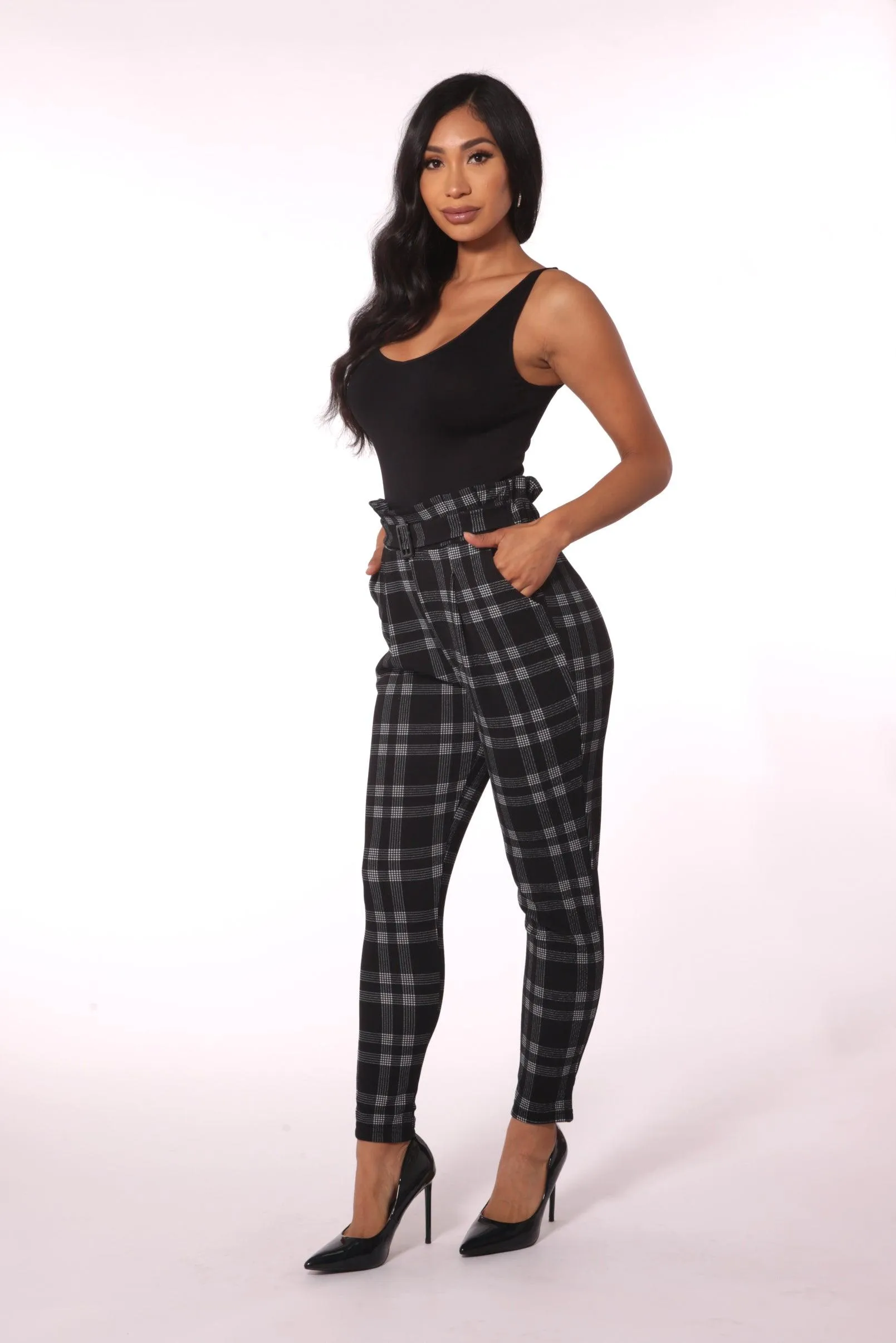 Paperbag Waist Knit Crepe Pleat Pants With Buckle Belt - Black, Gray Plaid